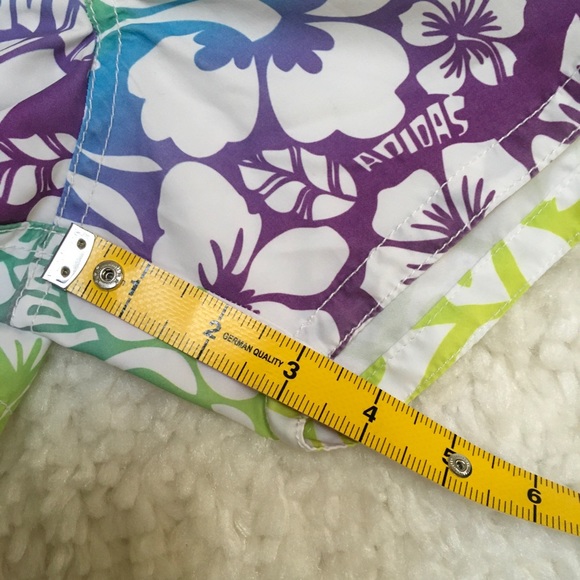 Vintage Adidas Women’s Hawaiian Board shorts size Small - Picture 9 of 11